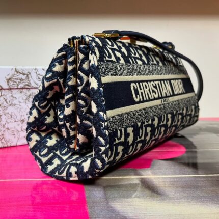 کریستین دیور آبی oblique embroidery