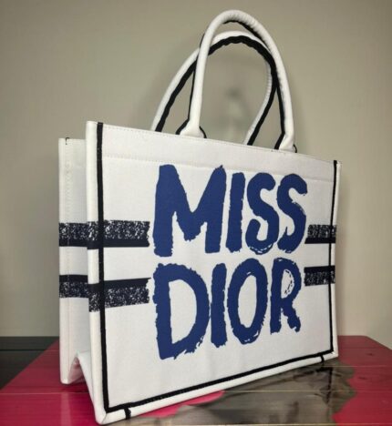 miss dior white