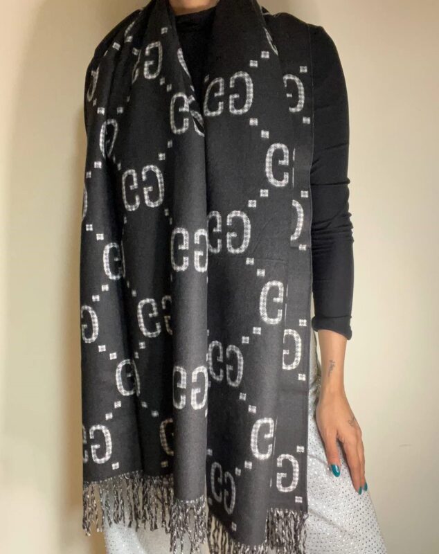 شال موهر گوچی